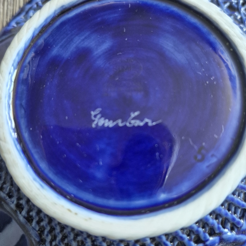 Vintage Europa Signed SIM Porcelain Hand Painted  Reticulated Dish 6" x 6" - Picture 8 of 9